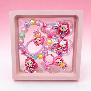 Girls' Beaded Bracelet Gift Box, Cartoon Charm Pendant Wristband, Versatile Jewelry Set for Kids, Perfect Present for Girls