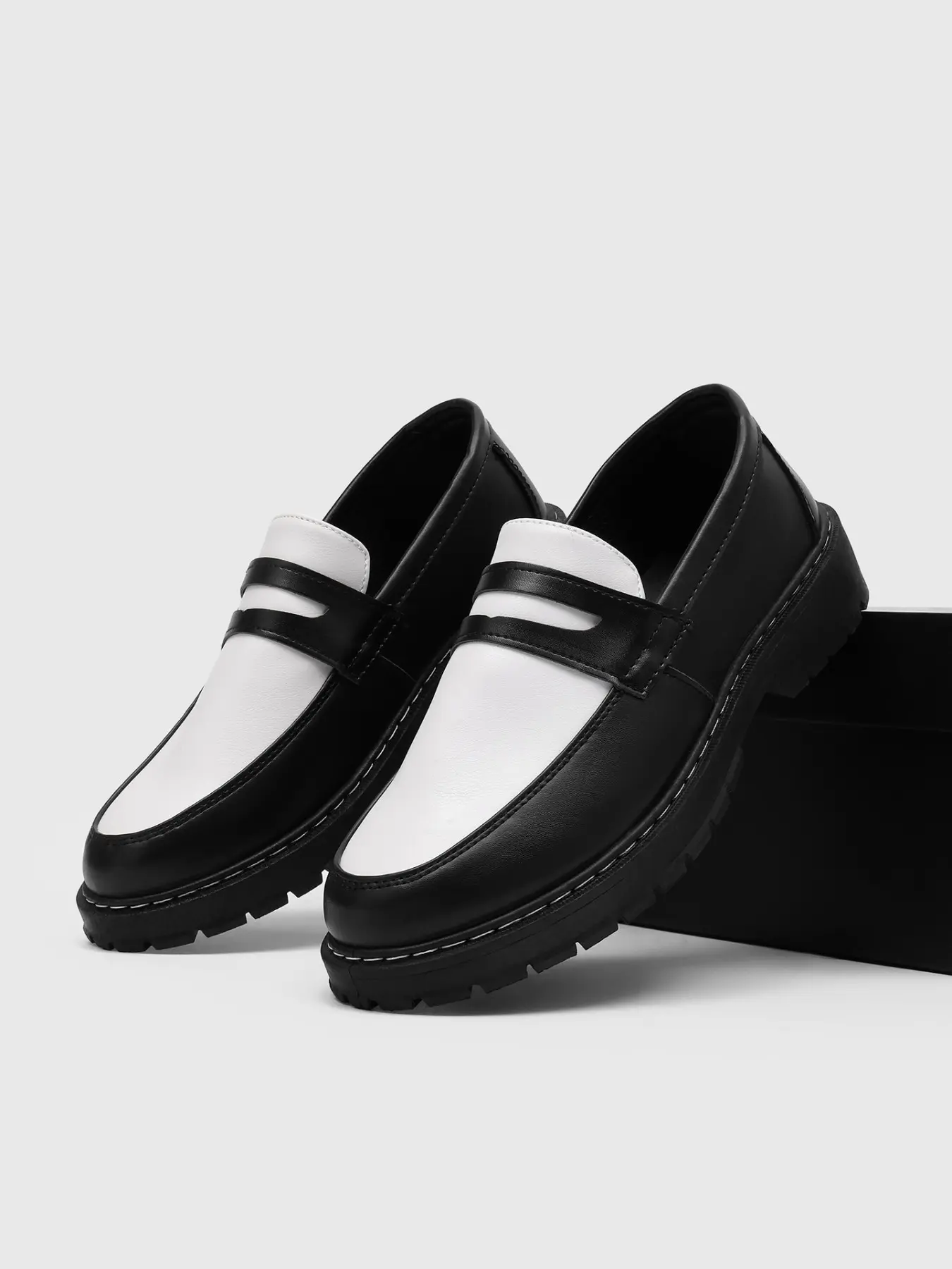 Men's Fashion Loafers New Casual Lightweight Slip-On Flat Office Commuting Shoes Business Office Style Formal Loafer Shoes All-Season PU Leather Waterproof Patchwork Boat Shoes Footwear