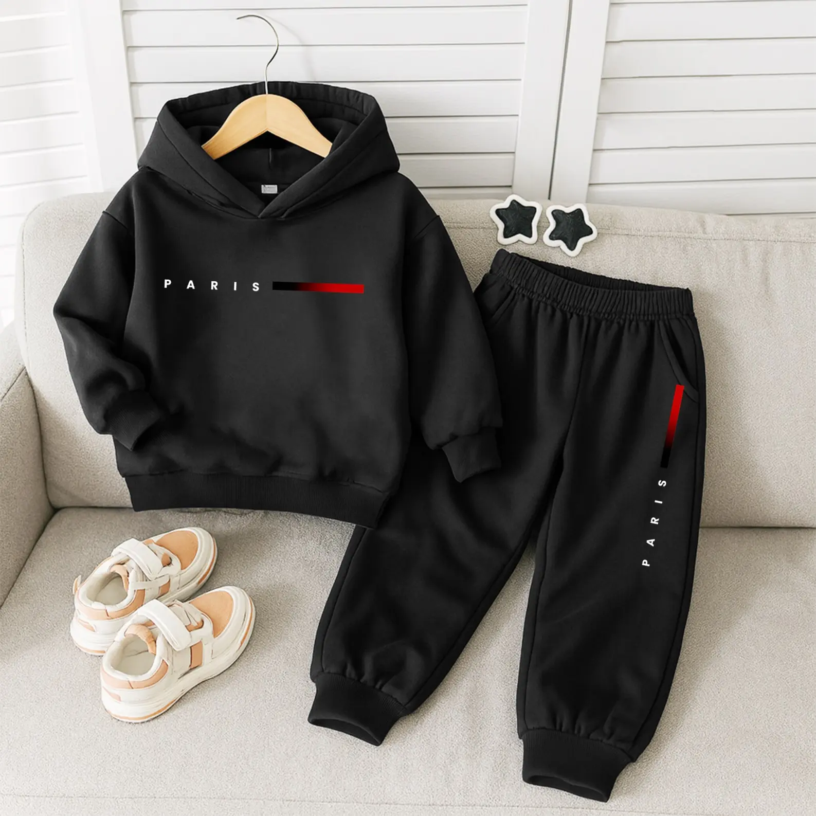 Kids' Sporty Chic Fleece Hoodie Set, 2-Piece Unisex Wear with Paris Graphic Print and Tapered Joggers, Fitted Set