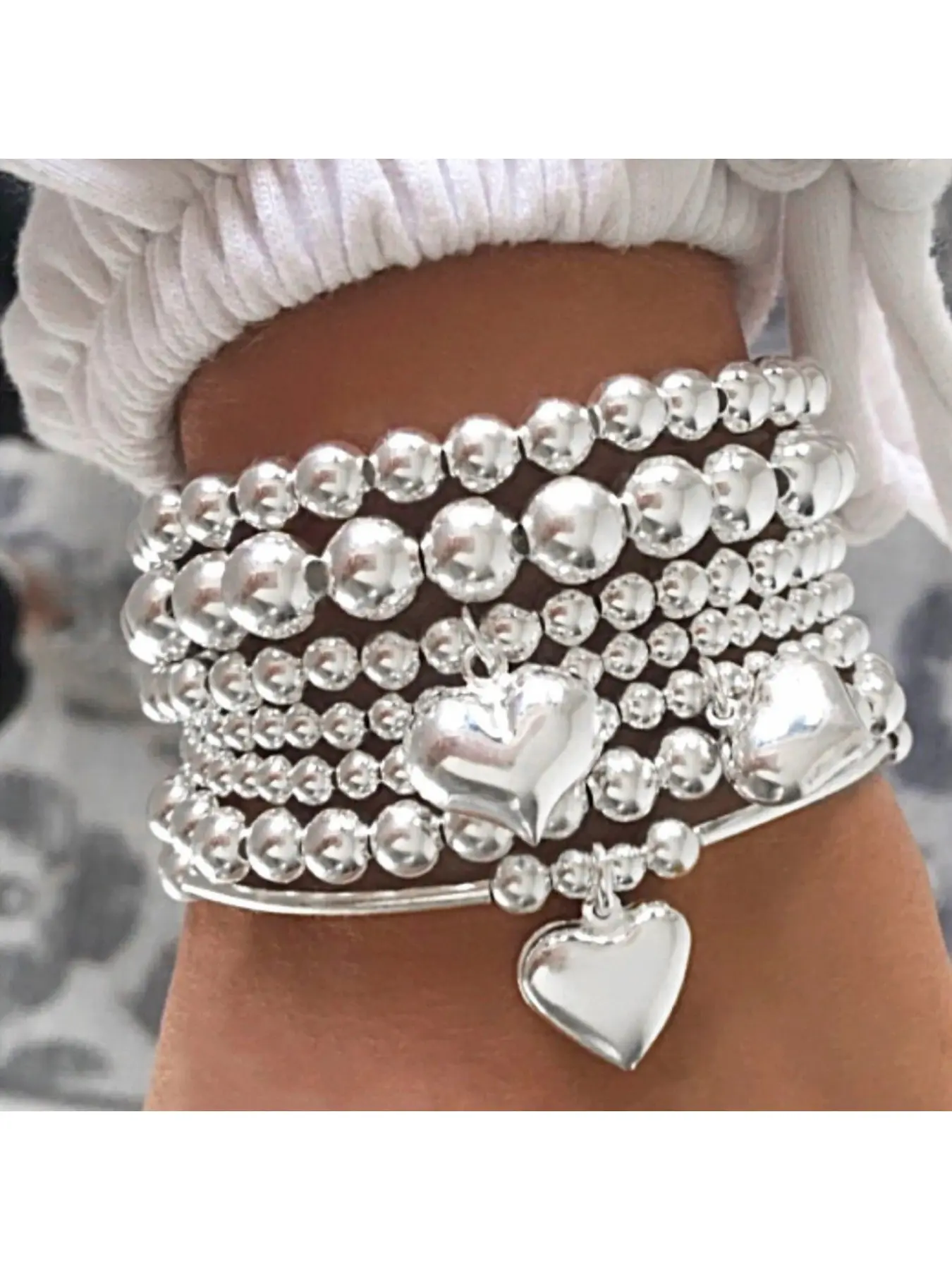 Silver Beaded Heart Charm Bracelet Set for Women, 5Pcs Stackable Stretch Ball Bead Bracelets with Heart Pendant, Fashion Layered Jewelry Gift, Stacking Bracelet