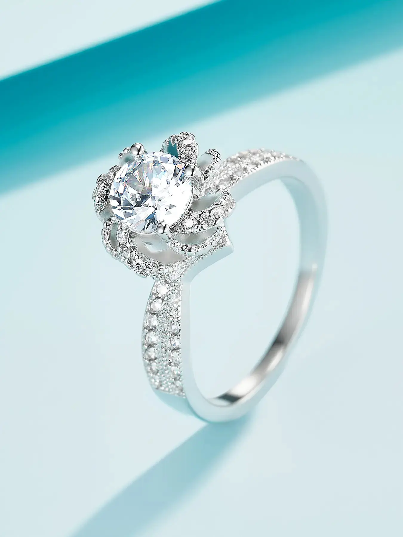 Iced Chics 1pc Hip-hop Flower Bridal Engagement Ring, A Must-have for Weddings, Dates and Gifts, A Good-looking Oversized Synthetic Zircon Rose Flower Ring,unisex, Engagement Ring Accessories