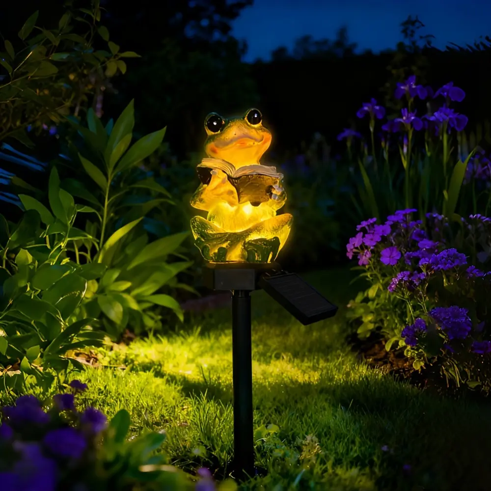 Frog-Shaped Resin LED Solar Lawn Lamp - IP44 Water Resistant Solar Garden Lanterns, Garden Accessories, Ideal for Pathway Halloween Gift Ideas, Floating Outdoor Statue