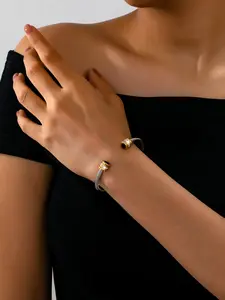 Stainless Steel Intergold Twisted Bangle Bracelet, Elegant Jewelry Accessory for Women, Durable Silver Color Fashion Wristwear for Daily Wear