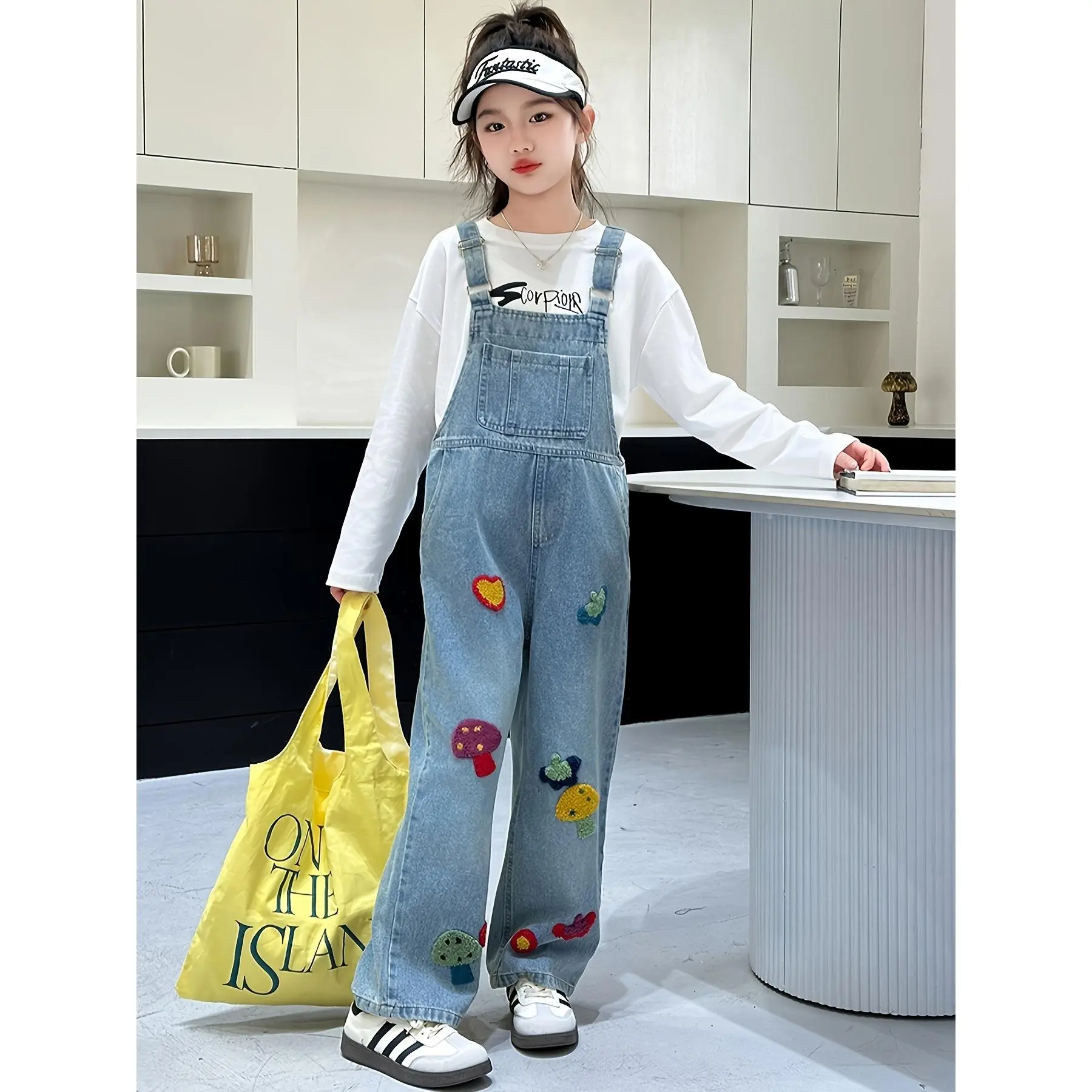 Girls' Cute Mushroom Denim Overalls, New Spring and Autumn Skin-Friendly Comfortable Versatile Children's Overalls, Valentine's Day Gift for Girls, Stylish Casual Long Pants