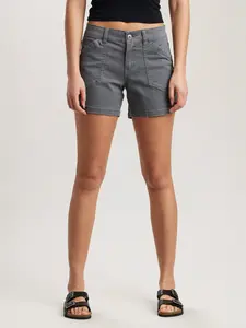 Alix 5" Stretch Short