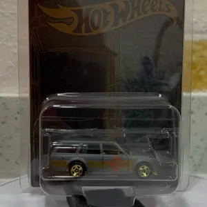Hot wheels datsun 510 wagon 51 anniversary