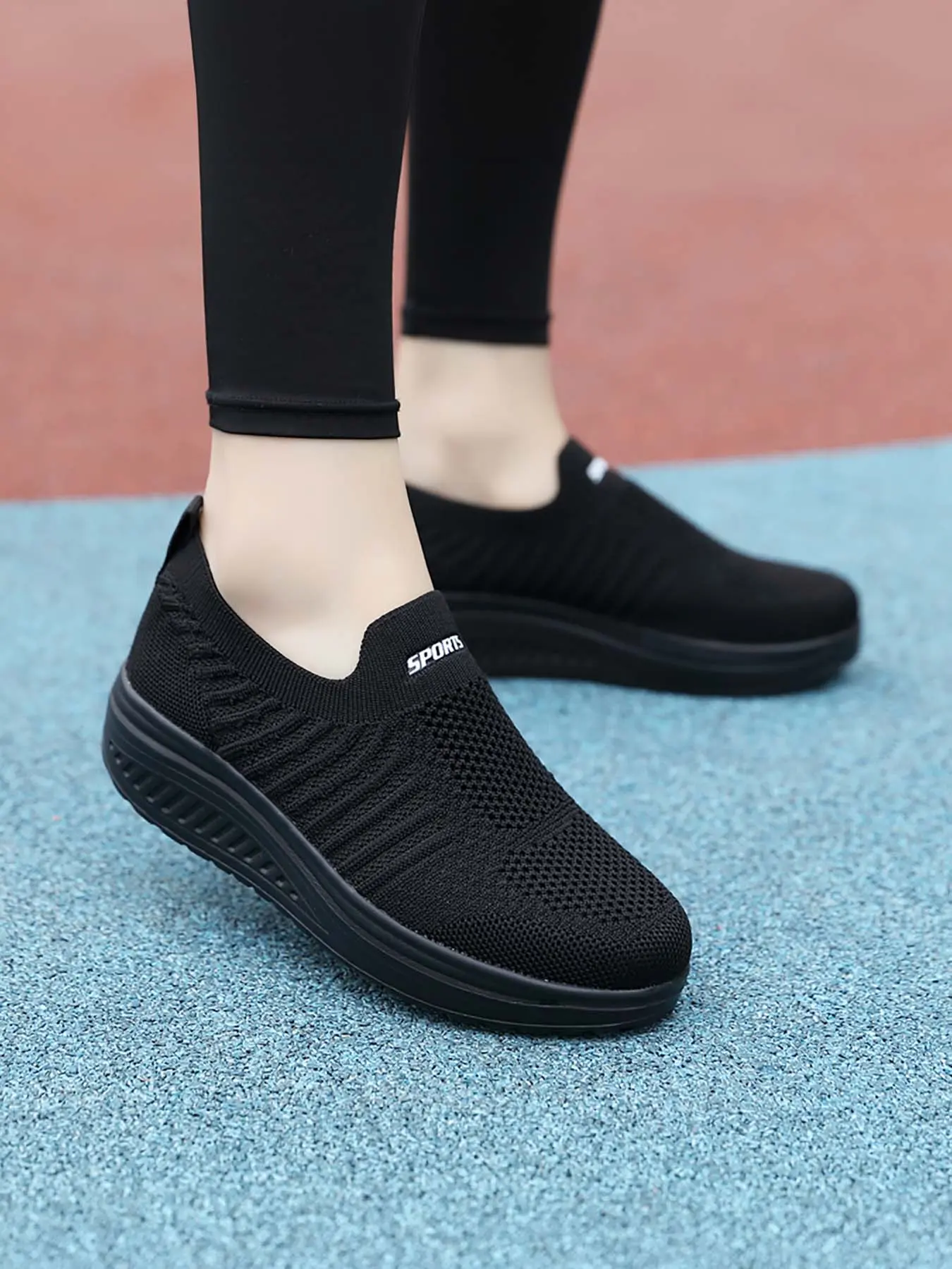 Women's Color-Block Platform Breathable Mesh Height-Boosting Shoes, Sports shoes, Lightweight athletic sneakers, Soft and comfortable, essential for daily commuting, lightweight and shock-absorbent, stylish and eye-catching