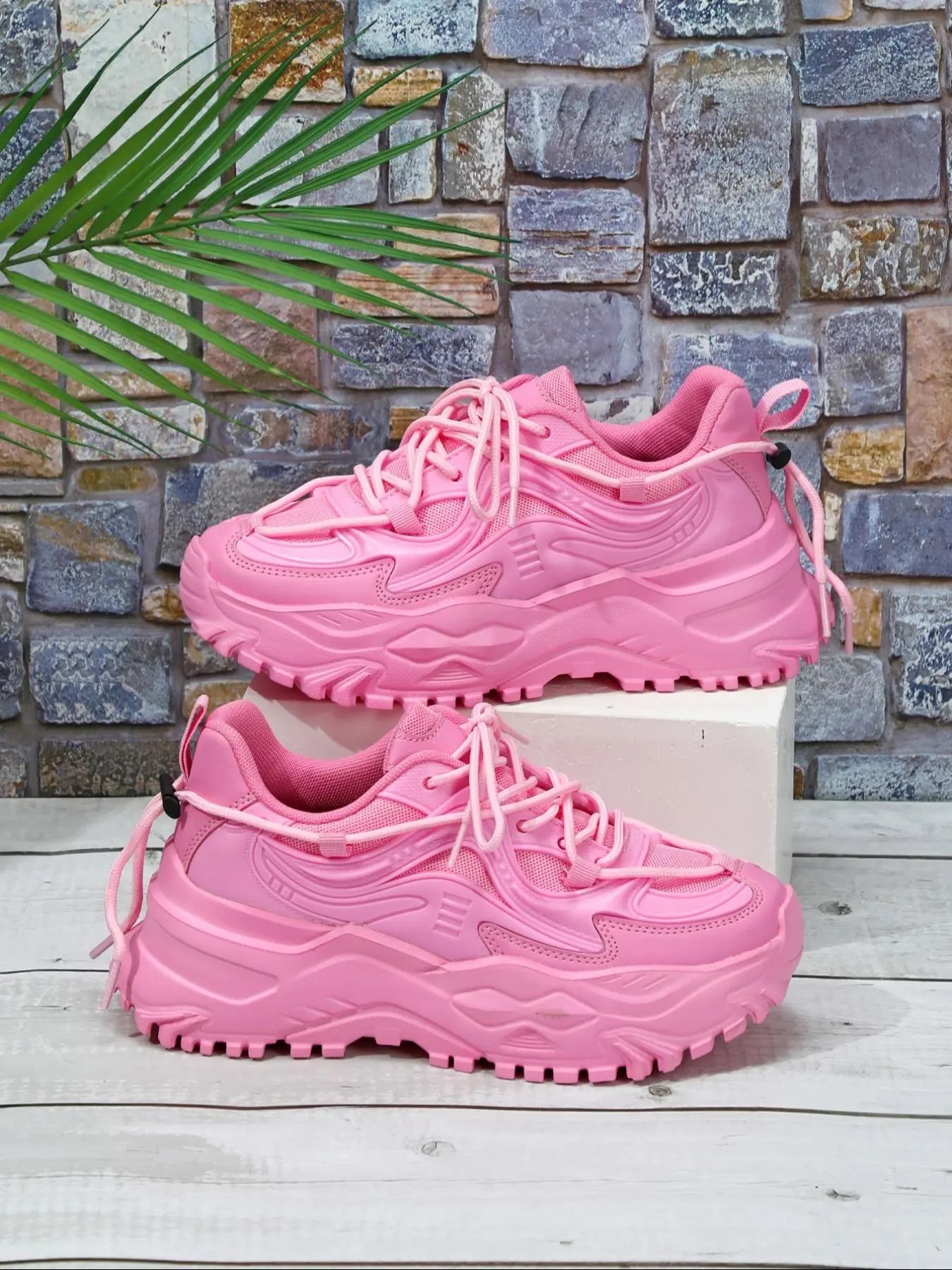 Women's Lace Up Platform Sneakers, Casual Comfortable Breathable Sports Running Shoes, Trendy Running Shoes, All-match Round Toe Chunky Sneakers for Daily Life, Athletic Running Shoes