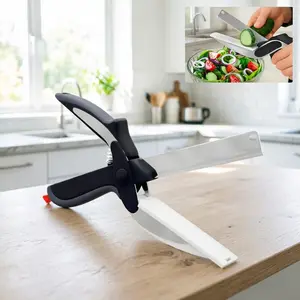 2-in-1 kitchen scissors and cutting board! Stainless steel scissors are suitable for meat, vegetables, cheese, ham, fruits - a quick cooking tool with sharp edges