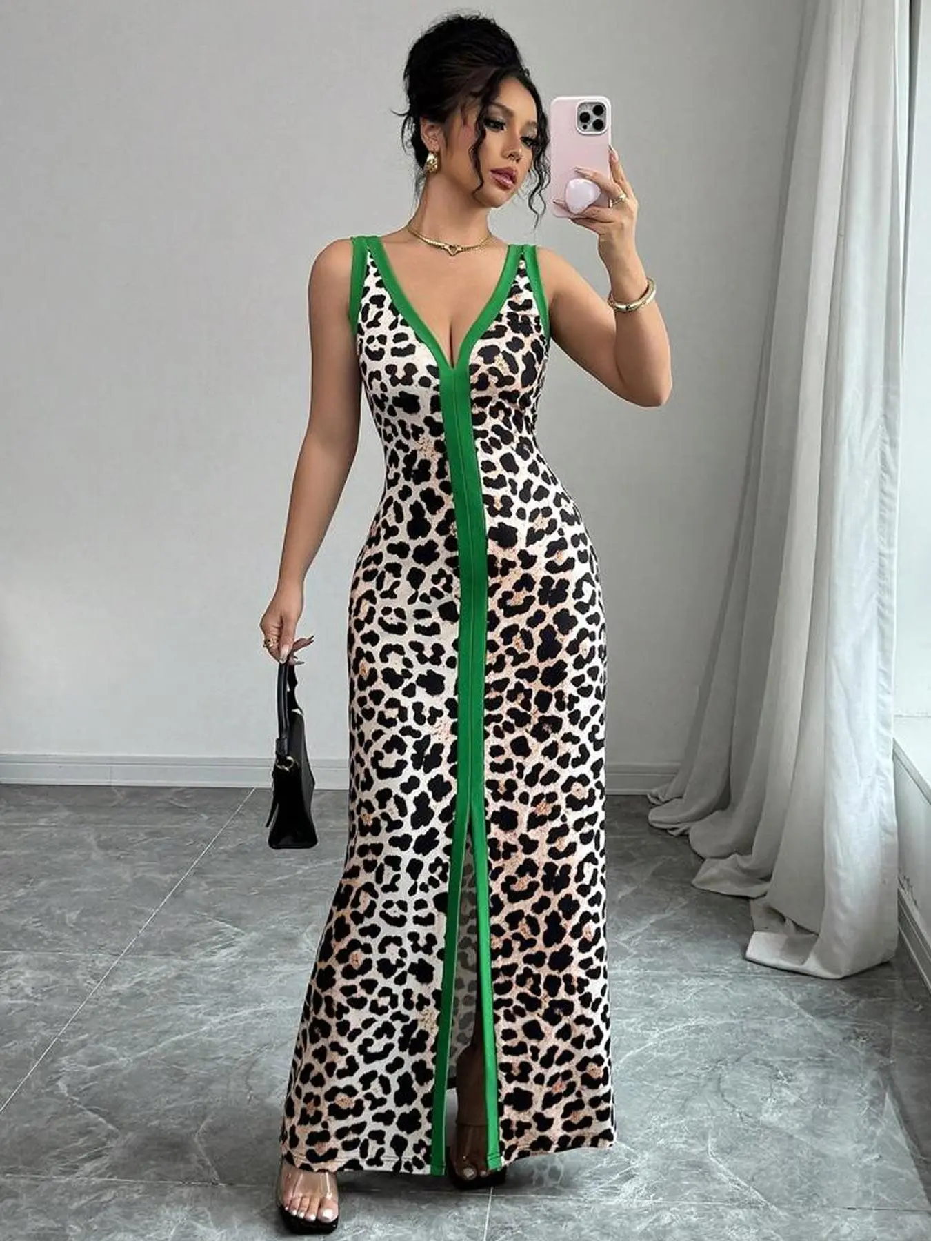 Leopard contrast-trim deep V slit maxi cami dress Womenswear.Y2K retro wild hot girl vibe, total eye-catching outfit!Perfect for nightclubs, parties, dates, vacations and light social occasions.