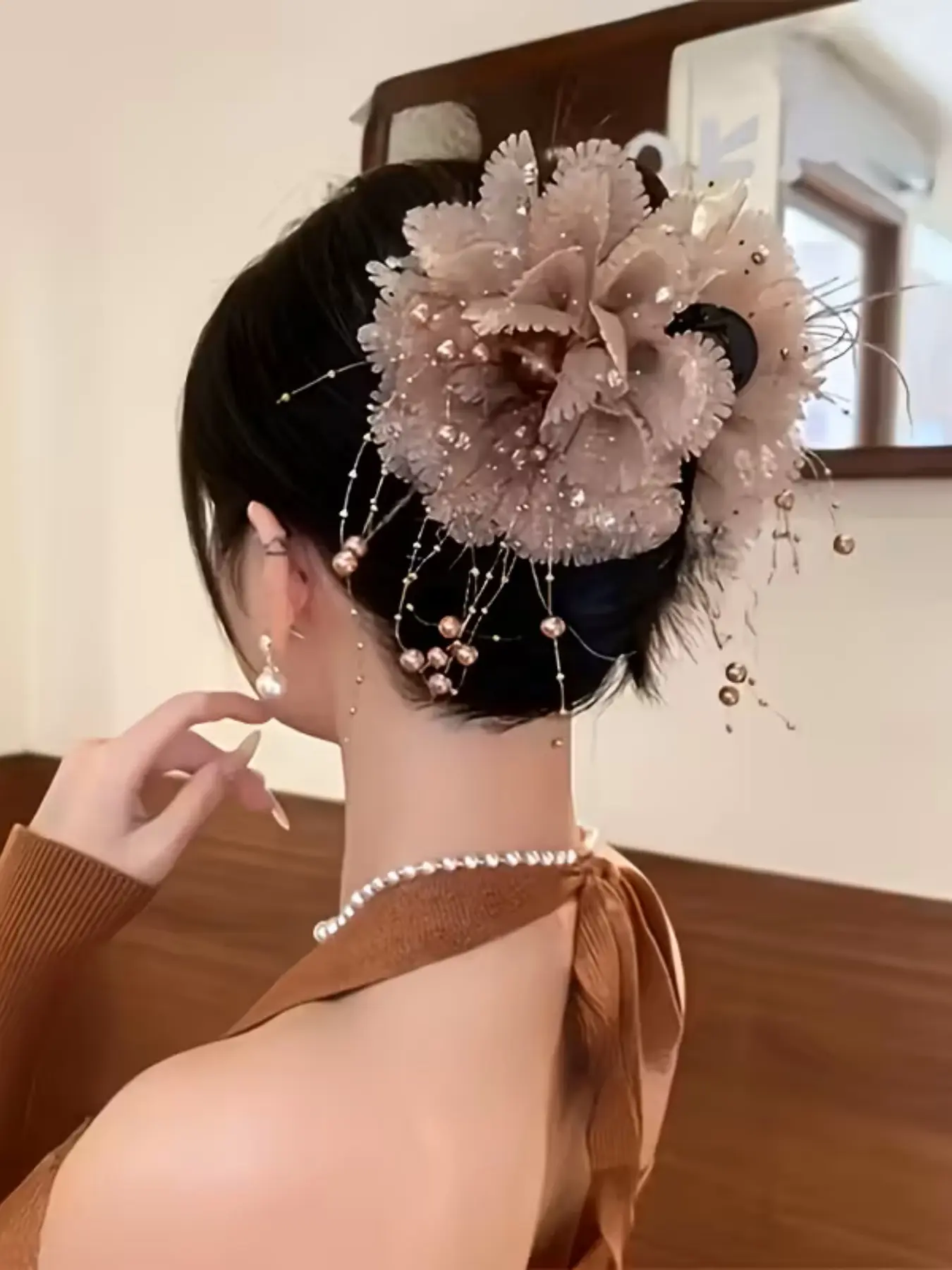 Feather Beaded Fringe Flower Hair Clip, Puffy Peony Claw Clip, Volume Shark Clips, Elegant Headpiece Hair Accessory, Hair Claws, Volumizing Hair Clips