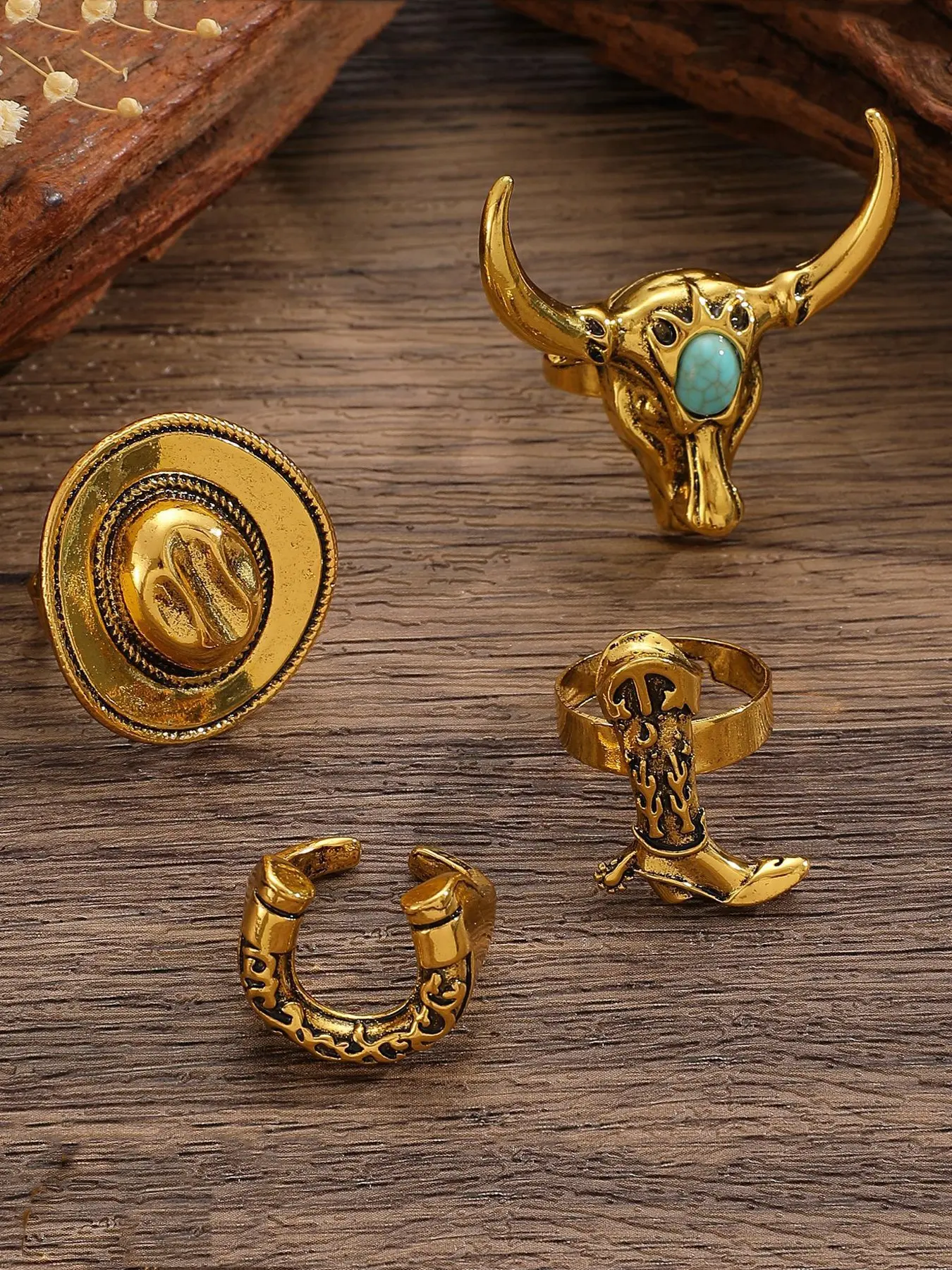 4Pcs Western Cowgirl Turquoise Bull Heads Rings Set for Women Boho Retro Punk Dainty Cowboy Boot Stud Rings Statement Western Country Jewelry Accessories, Cowboy Elements Unique Craftsmanship, Cowboy Spirit