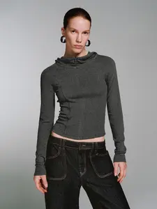 URBAN REVIVO 2026 Spring New Arrival Women's Fitted Viscose Hooded Zipper Long-sleeved T-shirt, Workout Athletic Sweatshirt UWM450205