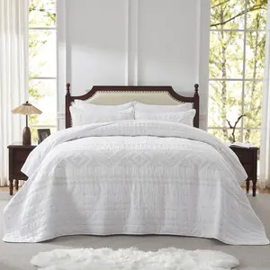 100% Cotton 3-Piece Quilt Set with Gold/Tan Print White Full Queen Size Lightweight Bedspread Coverlet 90''x98'' Soft Luxurious Embroidered Bedding Set For All Seasons (1 Quilt, 2 Pillow Shams)