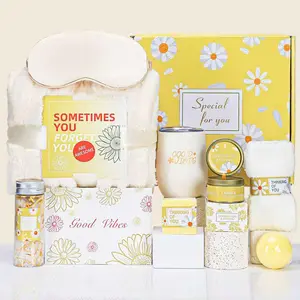 Emberwave Daisy Print Ins Style Hydrating Relaxation Mother's Day Gift Set - 10+ Pieces Spa Basket with Blanket, (Multiple Items for Home/Festive Gifting),summervibes Body Essentials Set teacher appreciation gifts 2026 graduation gift paperwhite christmas