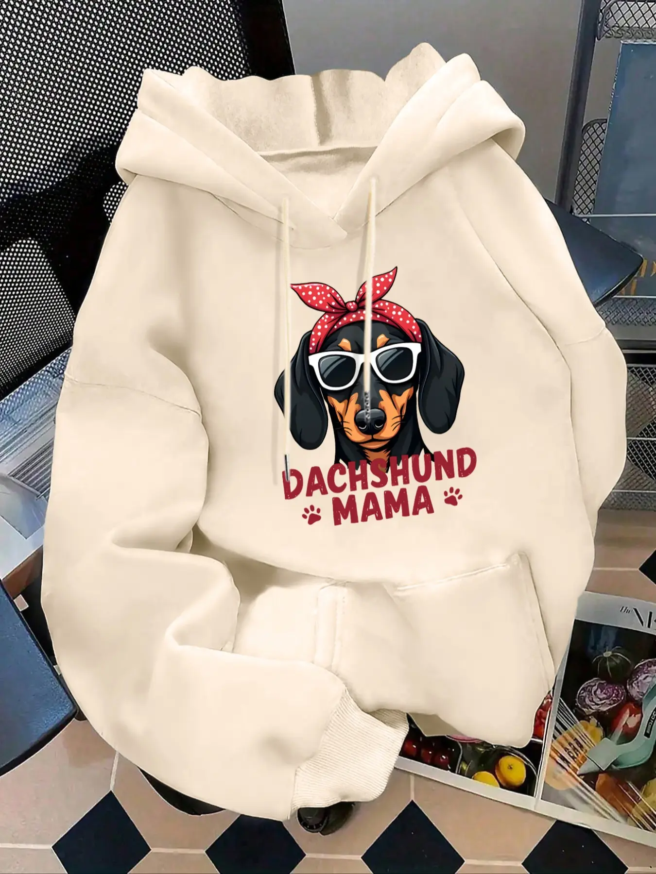 Women's Fashion Hoodie Dachshund Mama Letter Print Kangaroo Pocket Sweatshirt, Casual Long Sleeve Fall Winter