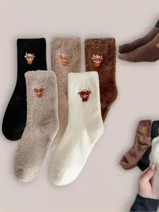 Fuzzy Highland Cow Embroidered Socks, Cozy Fluffy Socks for Adults, Thick Socks, Ideal Holiday Gifts