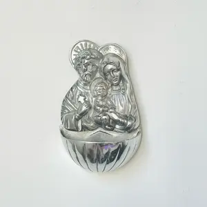 Sagrada familia para el agua bendita. Diseño de pared. Hecha de pewter mexicano.