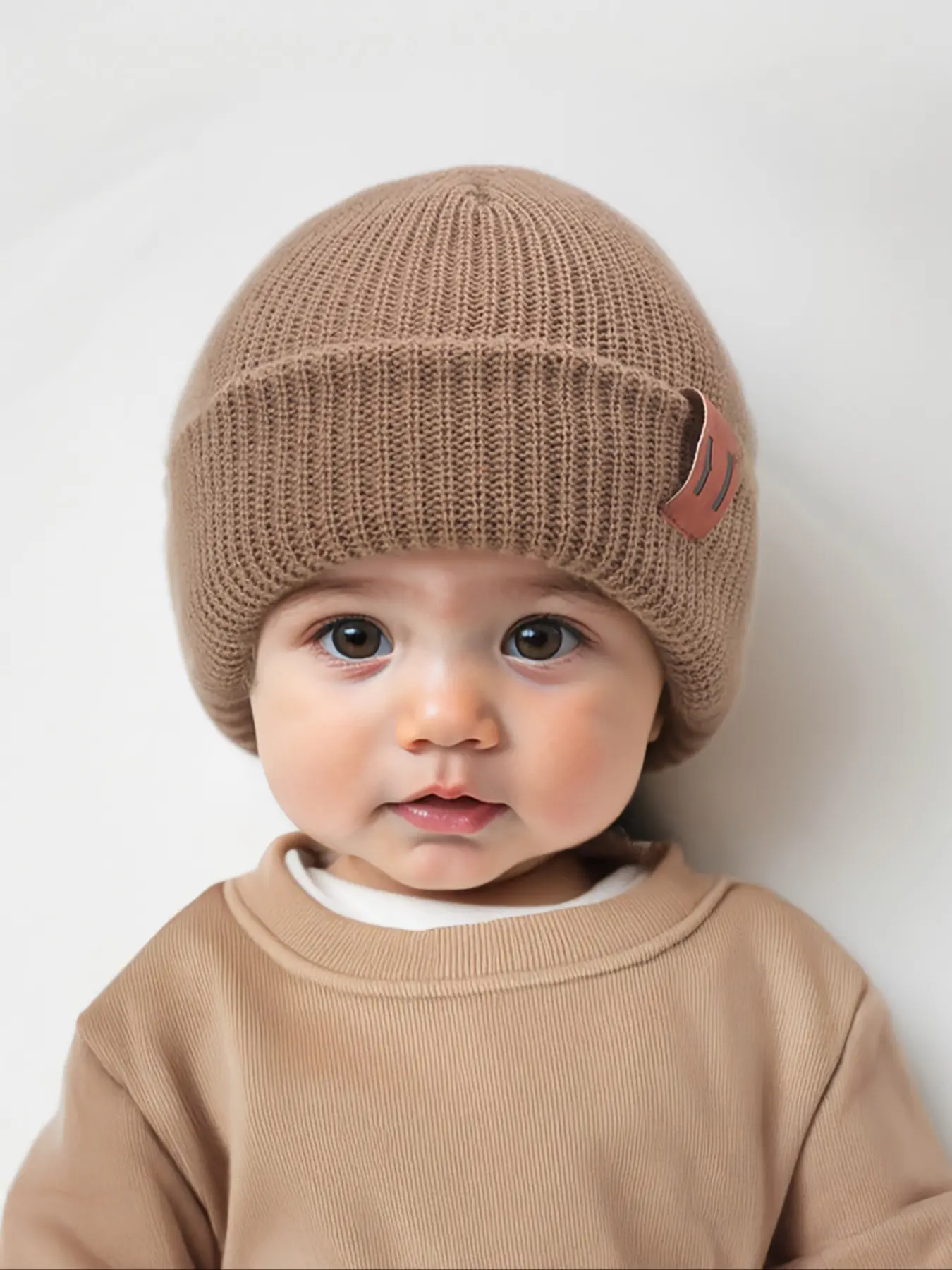 Newborn Knit Hat, Bonnet with Letter Embroidery, Warm Winter Beanie for Infants, Suitable for Outdoor Use, Casual Style for Daily Commute