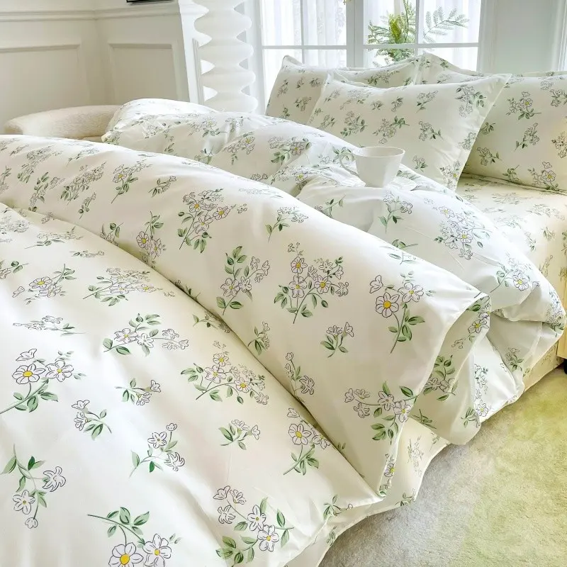 3-Piece Set Fresh Jasmine Pattern Bedding Set, 100% Polyester, Breathable and Super Soft, Includes 1 Duvet Cover and 2 Pillowcases, Floral Bedding Sets, Comfy Bedding Set