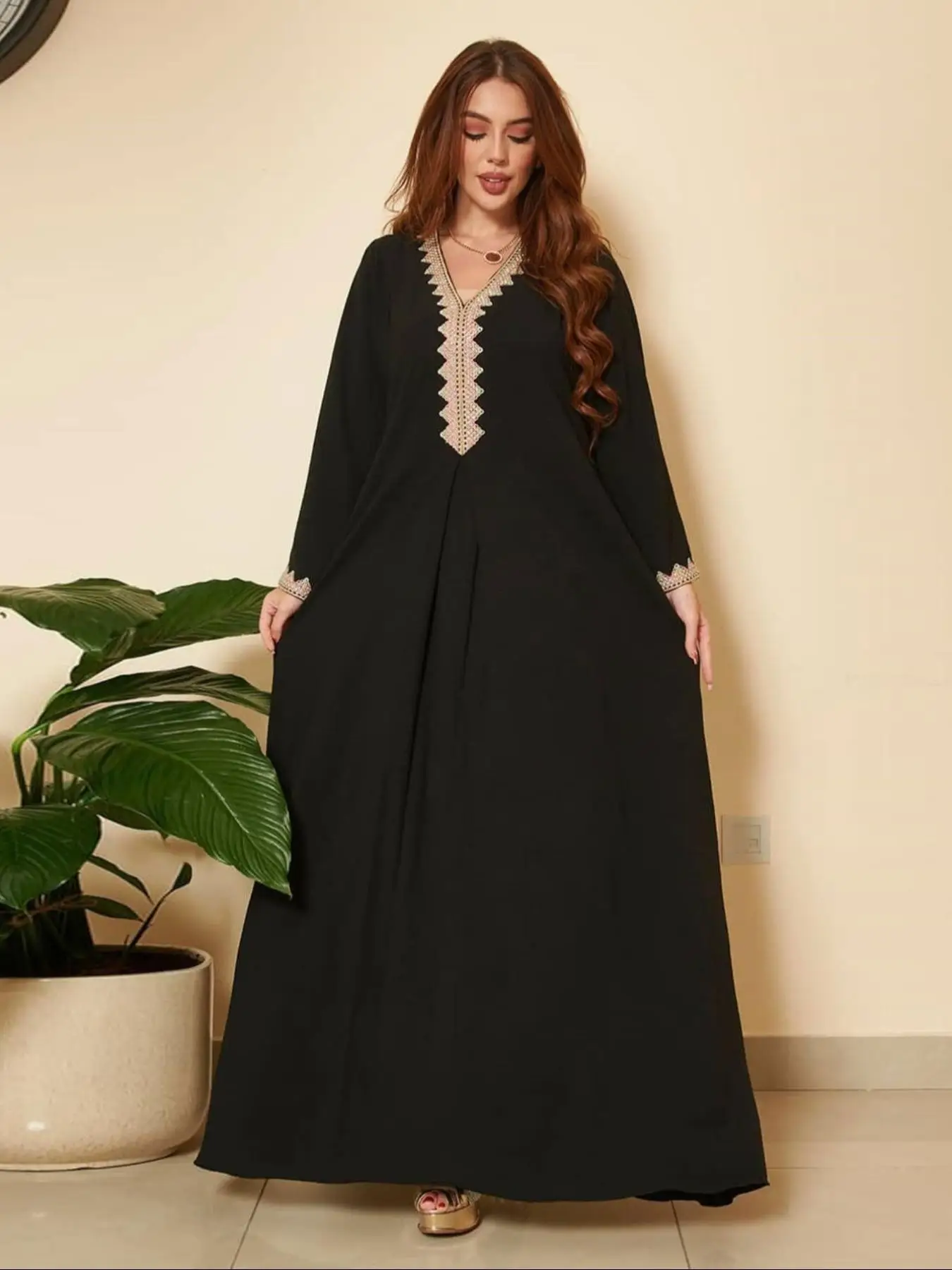Fashionable Women's V-Neck Lace Patchwork Long Sleeve Loose-Fit Woven Dress, All Season Casual Arabian Style Clothing
