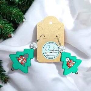 Christmas Tree Earrings - Festive and Fun