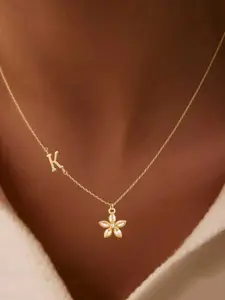 Women's Crystal Flower Pendant Necklace, Stainless Steel Chain, Cute Letter Design, All Seasons Fashion Jewelry, Alphabet Necklace, Dainty Necklace, Initial Necklace