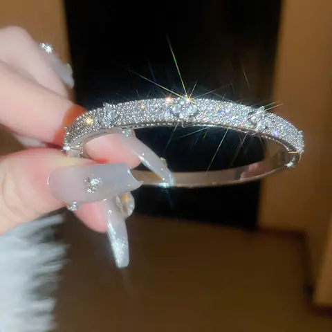 Elegant Rhinestone Zircon Bracelet for Women, Fashion Bracelets, Casual Floral Design, Perfect for Daily Wear and Parties, Ideal Gift Choice