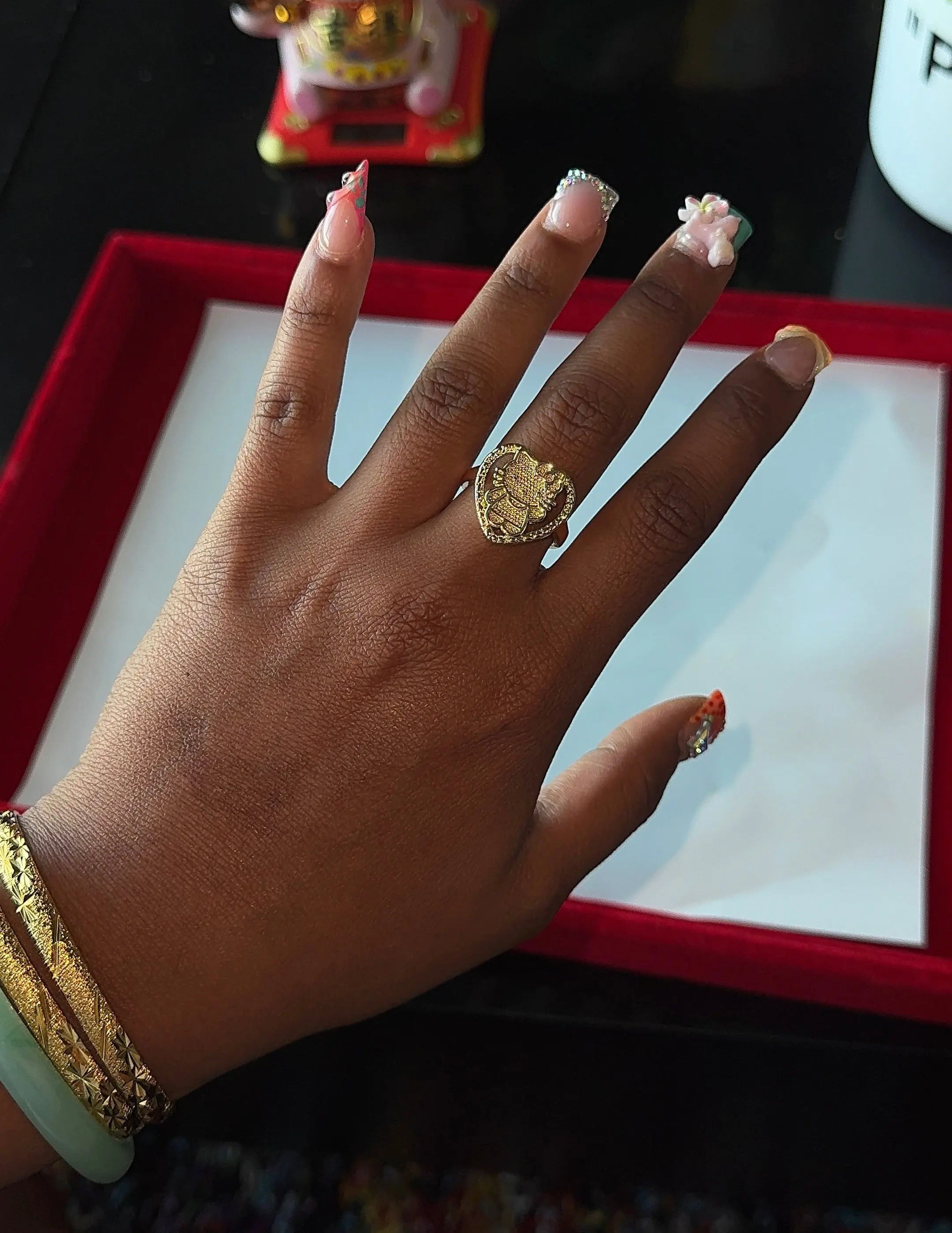 18K HK Body Wire Heart Ring