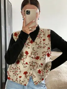 Floral Button Front Knit Sweater Vest, Casual Short Sleeve Heart Pattern, Elegant Fitted Women's Top for Spring Fall Winter