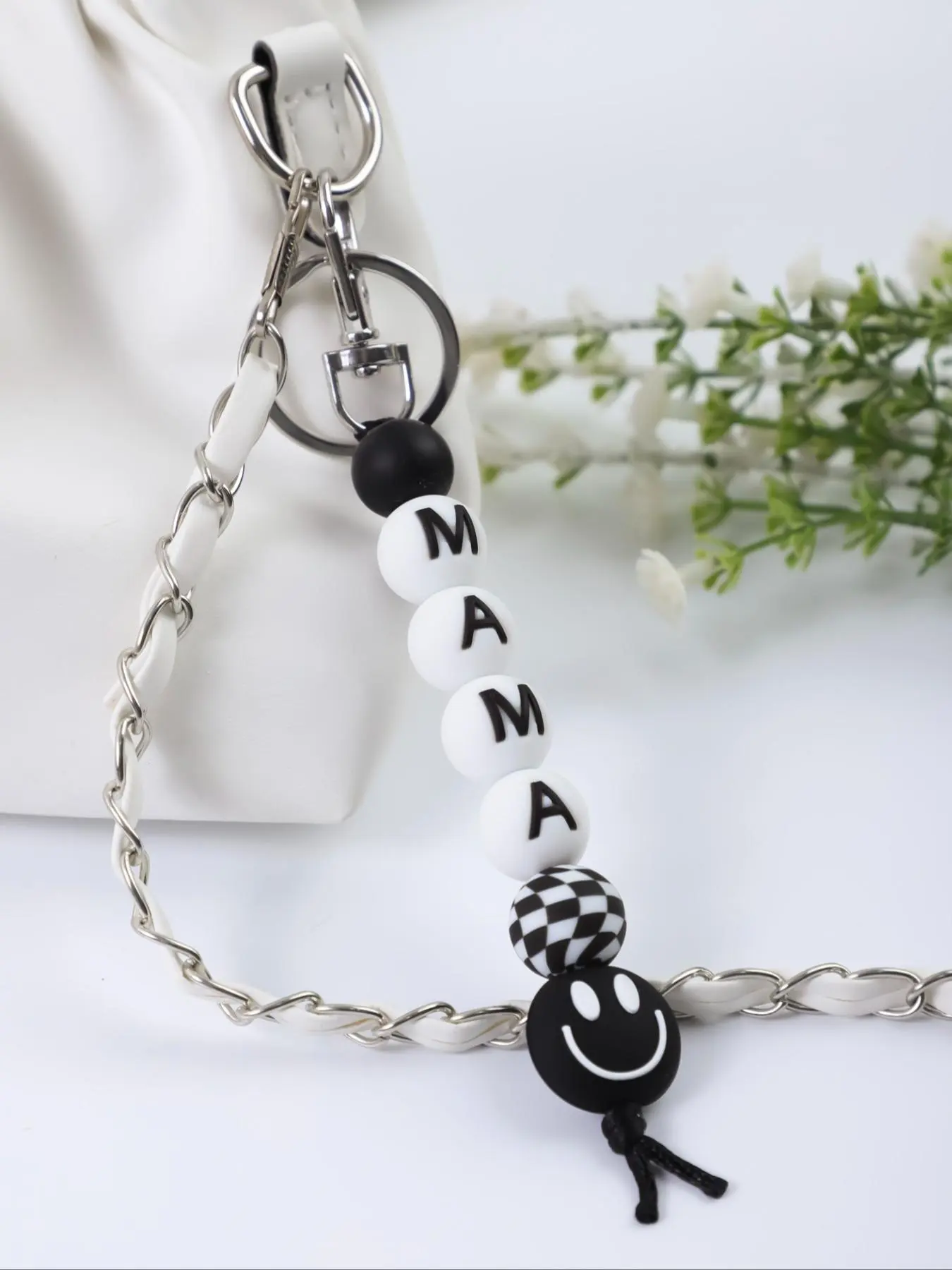 Letter Pattern Silicone Beaded Keychain, Cute Smile Face Beaded Keychain for Car Keys, Keychains Cute, Trendy Keychain, Stylish Keychain, Keyrings