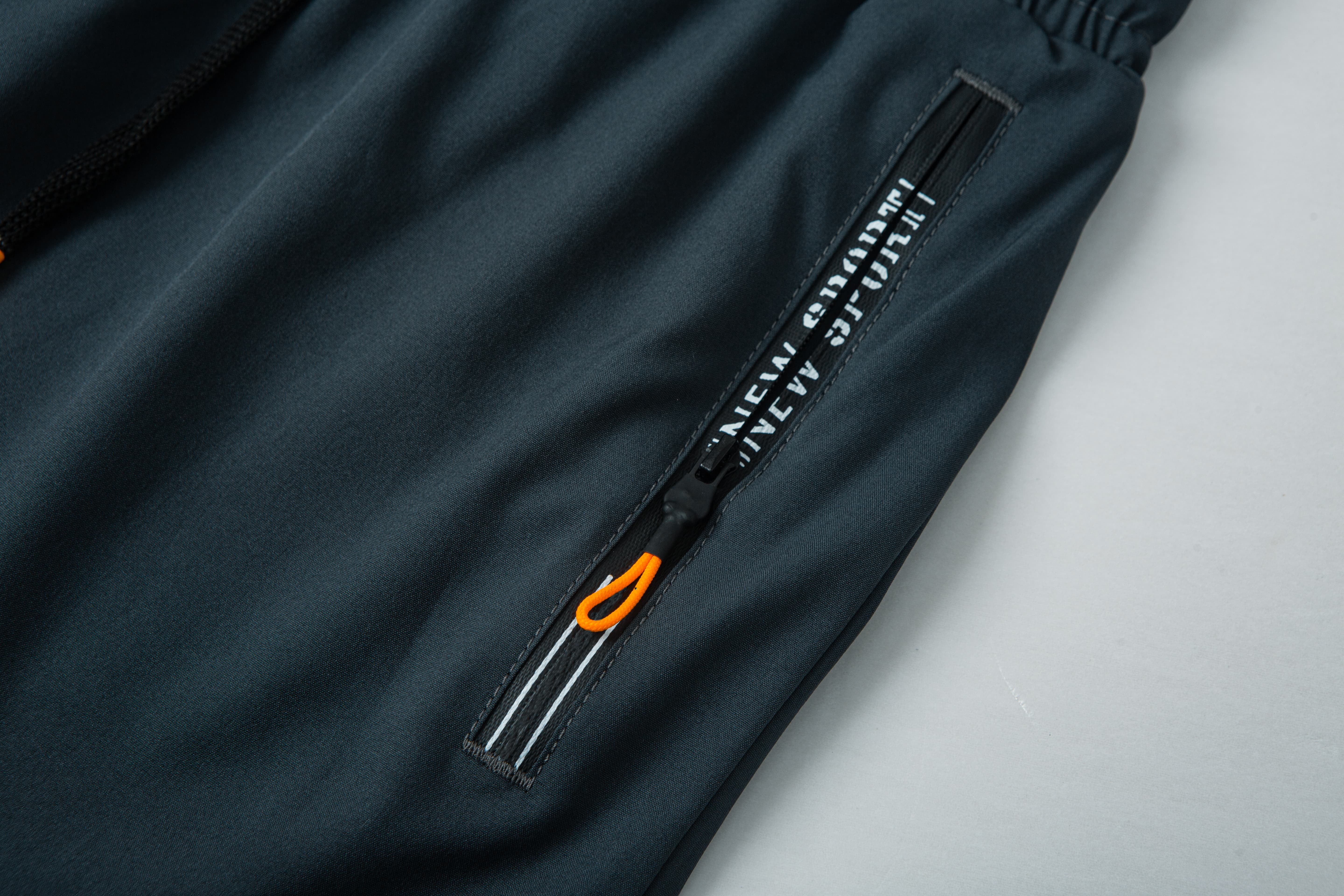 Men’s 2-in-1 Slim-Fitting Polyester-Elastane Blend Athletic Leggings - High Stretch, Quick Dry, Anti-Friction, Breathable, Plain, All Seasons, Multi-Functional Pockets (Father’s Day Gift for Active Dads) - Suitable for Gym, Jogging, Polyester Blend