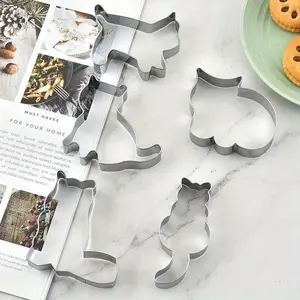 Cat Shaped Cookie Cutter, 5 Counts/set Cute Animal Shaped Cookie Mold, DIY Biscuit Mold, Cookie Stamp Cutters, Baking Tools for Home Kitchen