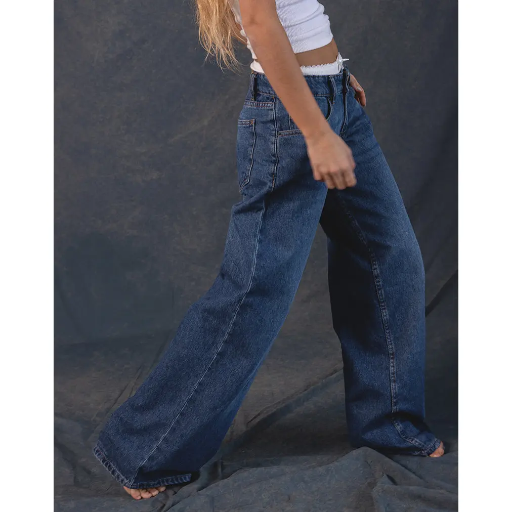 MOTEL Roomy Extra Wide Low Rise Jeans in Mid Blue Used
