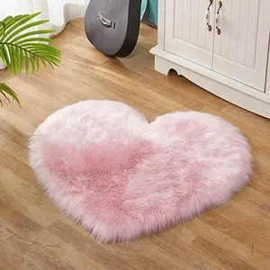 Ultra Soft Heart Shaped Plush Seat Cushion, Non-Slip Fuzzy Artificial Sheepskin Rug, Perfect for Bedroom Living Room, Furry Soft Rugs