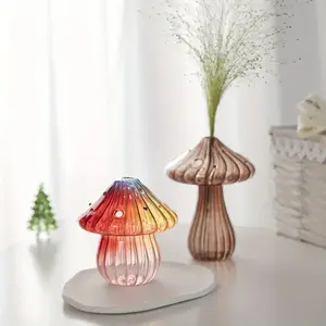 Cute Little Mushroom Glass Vase, Transparent Hydroponic Flower Vase, Handmade Craft Decorative Pot for Home Decoration, Living Room, Dining Room & Dining Table Centerpiece