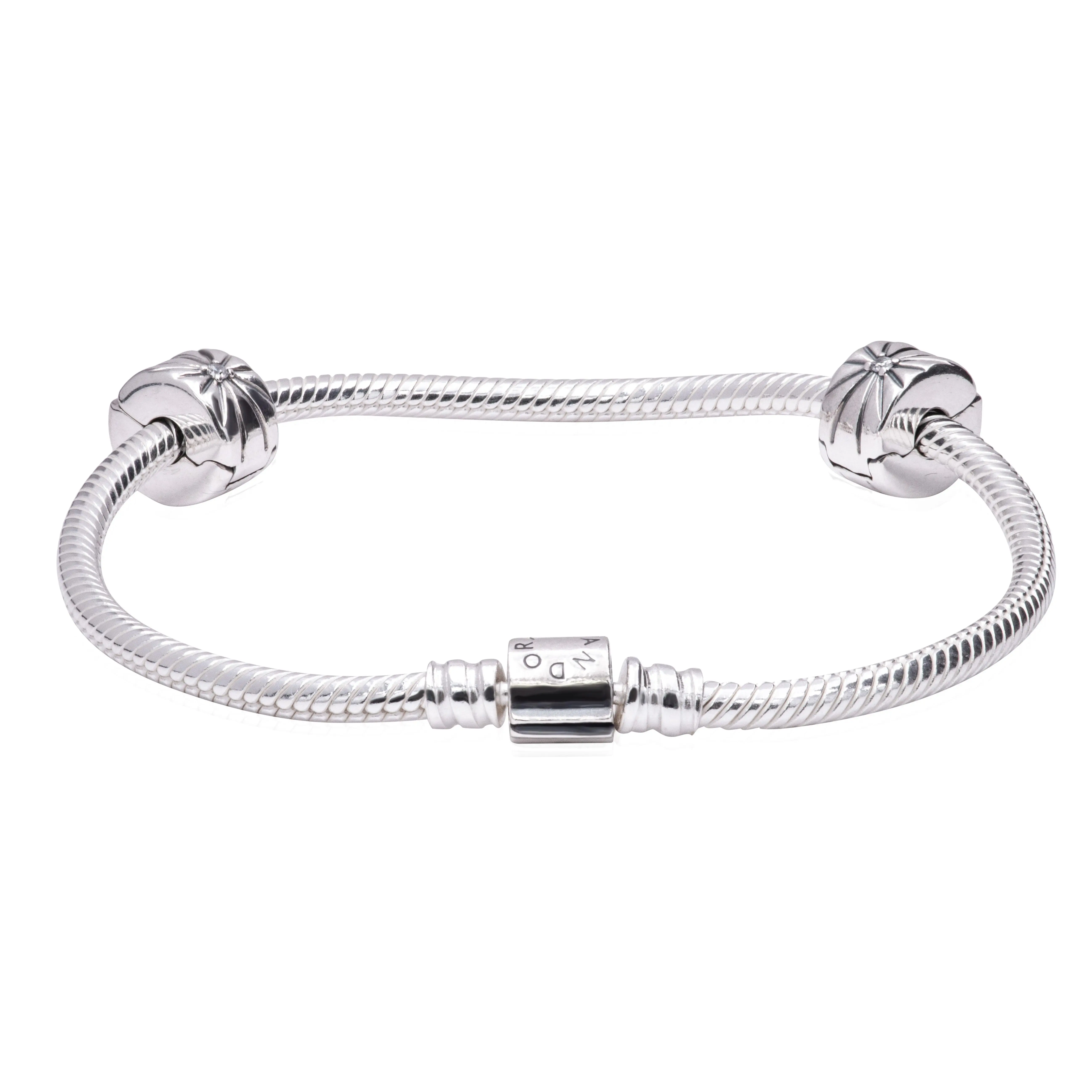Pandora Barrel Clasp Iconic Bracelet Gift Set B801513-20
