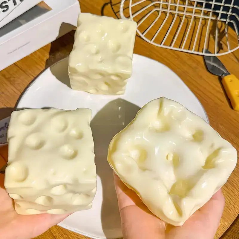 Squishy Cheese Block - Yellow Moldable Fidget Toy with Squeeze Feature, Giant Cheese Squishy 6/7cm Non-Rebound & Slow Rebound, Viral ASMR Glutinous Stress Ball Ideal for Play and Relaxation