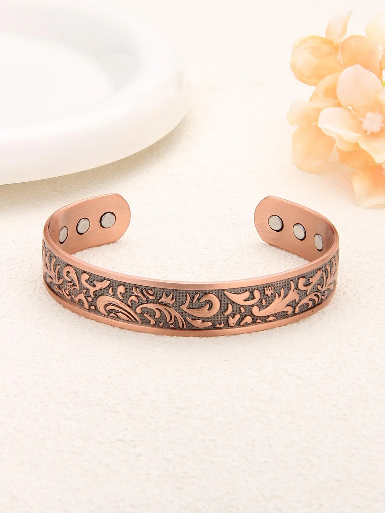 Vintage Style Magnetic Cuff Bangle, Ethnic Pattern Decor Bracelet, Fashion Matching Bracelet Jewelry Accessories for Men, Exquisite Bracelet, Adjustable Bracelet, Copper Bracelet, Adjustable Copper Bangles