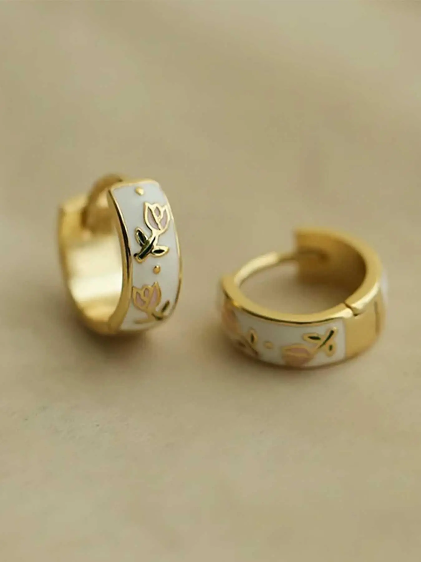French Vintage Tulip Enamel Dangle Round Earrings, Classic Style Earrings, Fashionable Fresh Women's Design, Versatile Elegant Daily Wear Cute Jewelry, Fashionable Jewelry Accessories