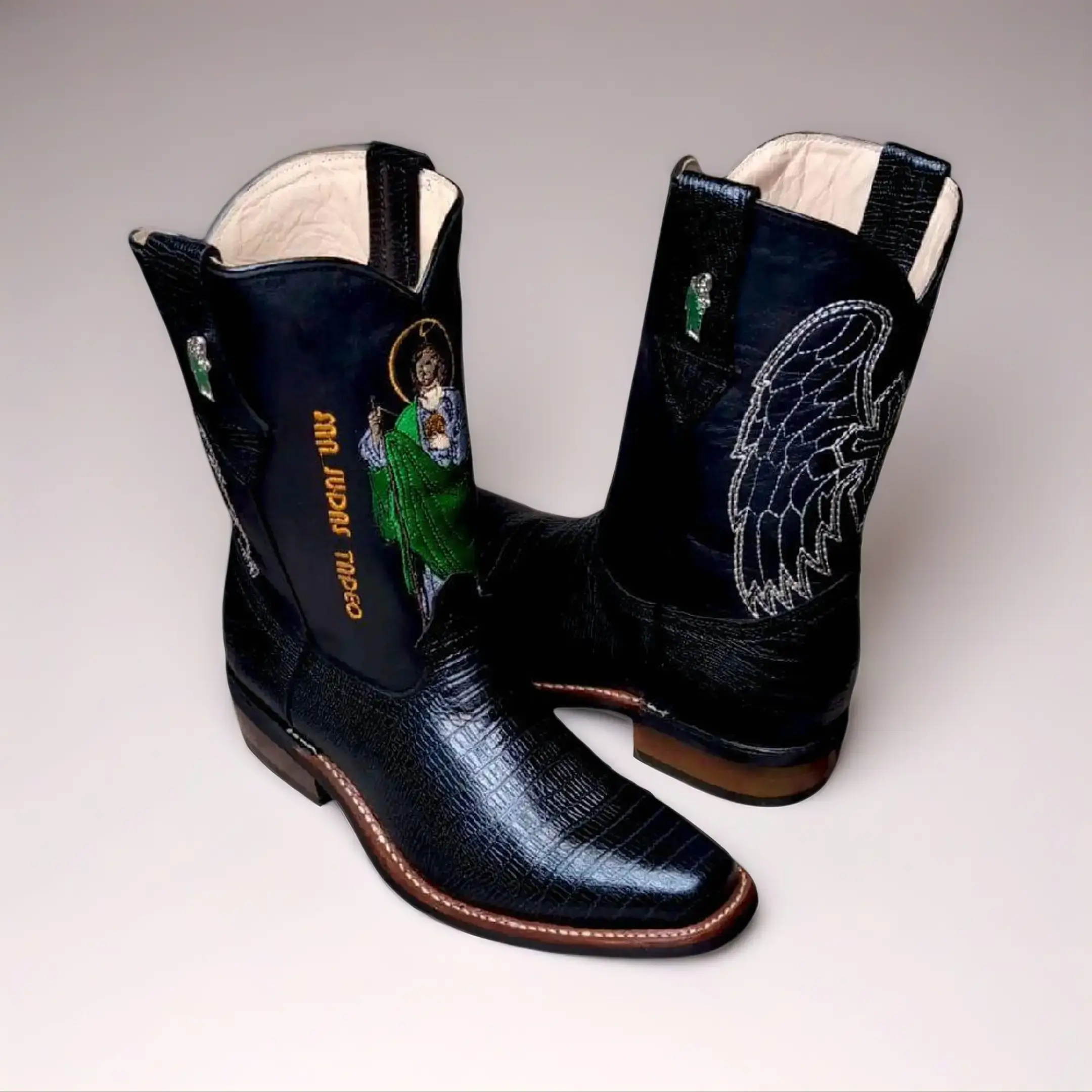 Men's Black San Judas Boots, Handmade Cowhide Armadillo Cuban-Style Rubber Sole, Closed Walking Shoes, Cow Hide Decor, Cowboy, Footwear