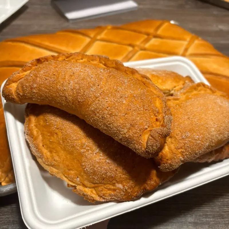 Pastelitos salvadoreños de piña bandeja de 6