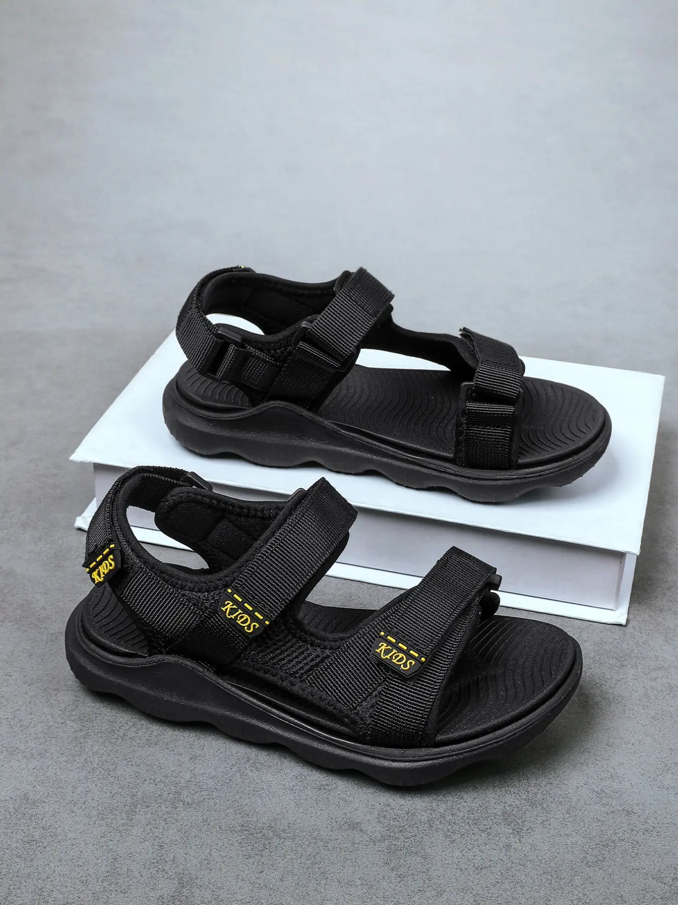 Boys' Spring Summer Beach Velcro Fastening Sandals, Dual Buckle Design, Fashionable Outdoor Shoes, Colorblock, Adjustable Velcro, Easy On/off, Pure Textile Upper