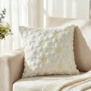 1pc Cream White Tufted Daisy Flower Knit Throw Pillow, Tufted Daisy Design, Ultra Soft Textured Floral Cushion, Boho Cottagecore Style Decorative Pillow for Bedroom, Living Room, Perfect Cozy Gift for Home Decor Enthusiasts & Neutral Style Lovers