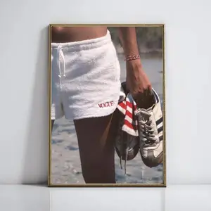 Retro Vogue Poster Trendy Fashion Print Old Money Aesthetic Art Luxury Wall Decor Minimalist Chic 70S Style Printable Wall Art