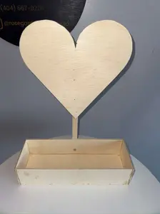 Elegant 3D Heart-Shaped Wooden Base for Florists Events Valentine's Day Luxury Arrangements Bear Shape Heart Shape 3D Wedding Decoration Stand Wedding Centerpieces