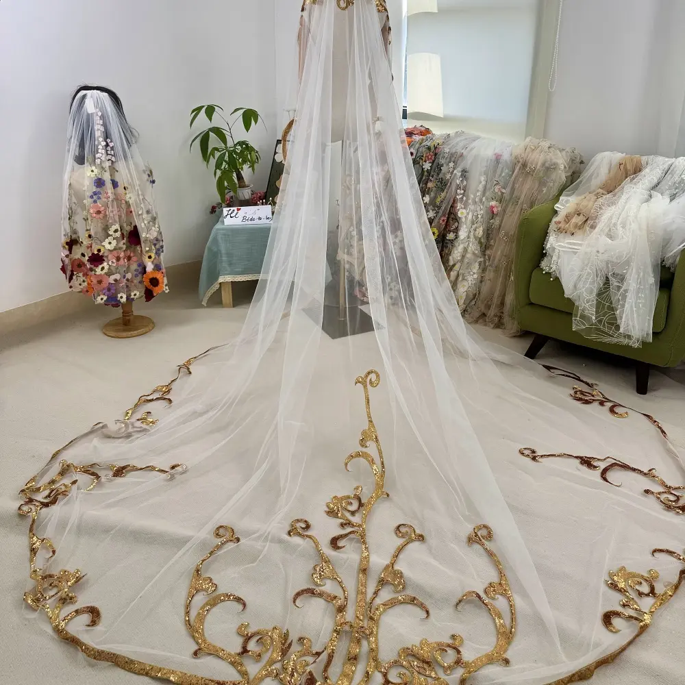 Silver luxurious wedding veil, sparkling handcrafted bridal veil,filter-free photographed veil in two color options
