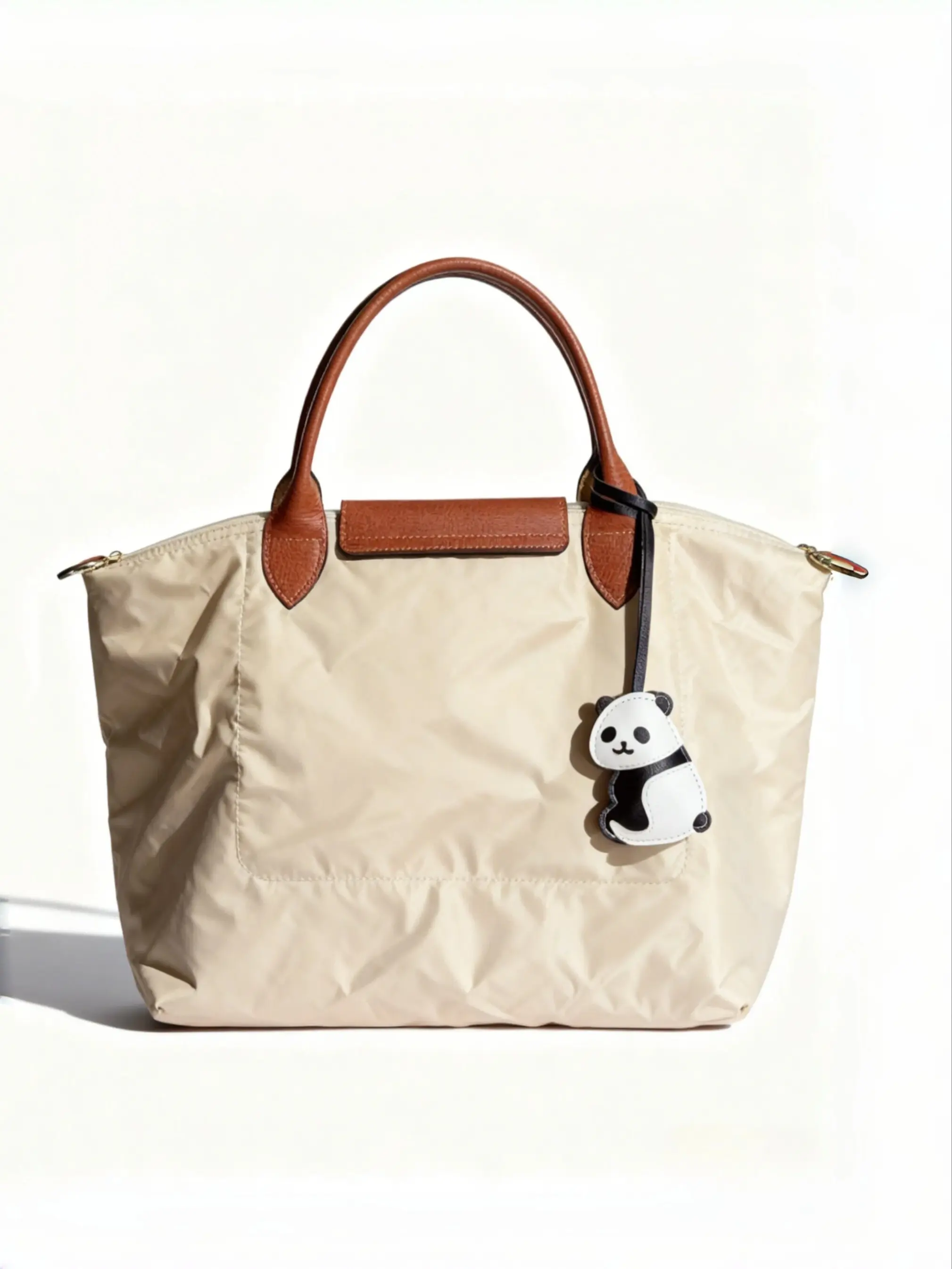 Cute Panda Bag Charm, Kawaii Panda Keychain for Handbags or Tote Bags,Tiktok Trendy Pendant, Perfect Gift for Girls, Adorable Accessory, Cure-It Cute Item