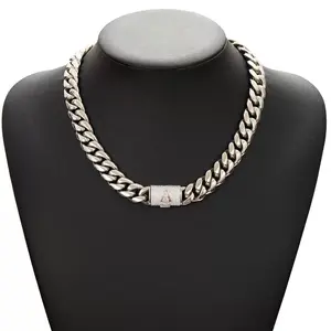 Solid stainless steel Miami Cuban hip-hop necklace featuring a chunky chain and a substantial Cuban link design, crafted using vacuum nano electroplating. Chain width: 14 mm; length: 16–30 inches. Hypoallergenic, exquisite gift box packaging tiktokshopspr