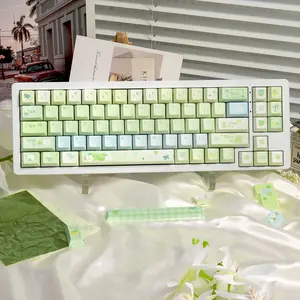 Green grapes keycaps, Keyboard Keycap, Cherry height, smooth and glossy surface,  green color scheme, grapes theme, PBT material, Five-sided heat sublimationcompatible with 6.25U space 61  64 68 75 84 87   104 108 Custom Mechanical Keyboards